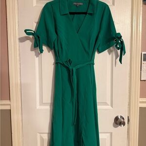 Sharagano Emerald Green Wrap Midi Dress with Tie Sleeves
